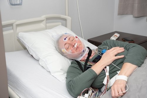 Home Sleep Test vs. Sleep Lab: Which is Right for You?